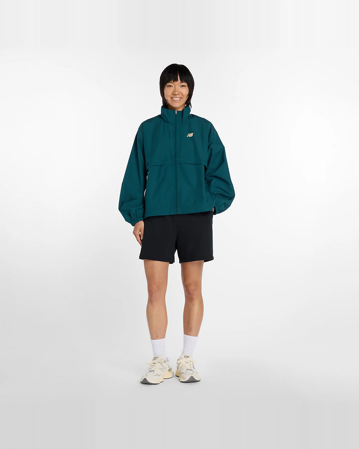 Женская куртка New Balance Trackside Woven — 3