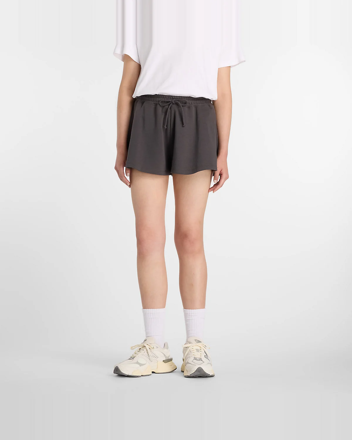 Женские шорты New Balance French Terry Circle — 2