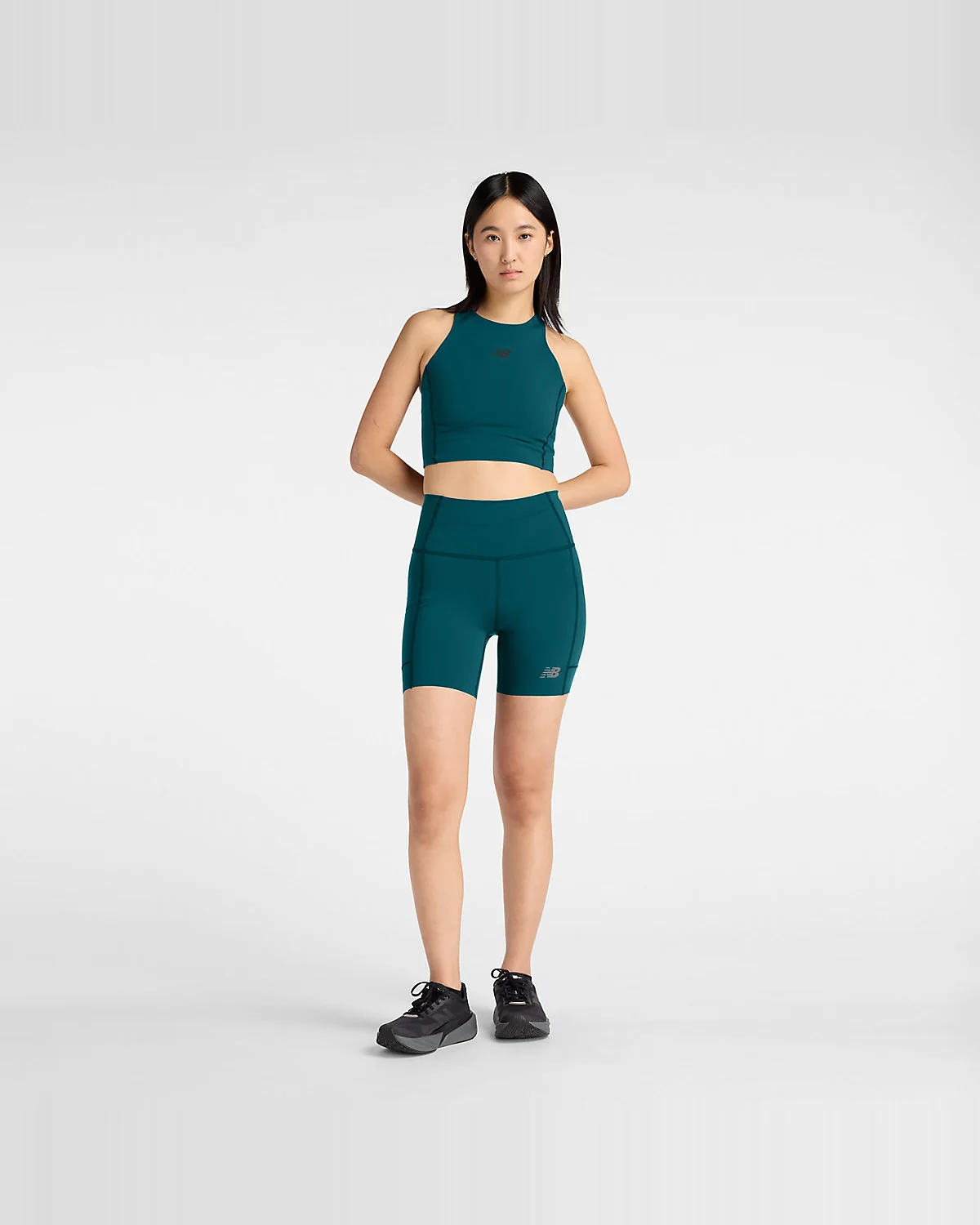 Женские шорты New Balance RC Elite Storage Short 6" — 2