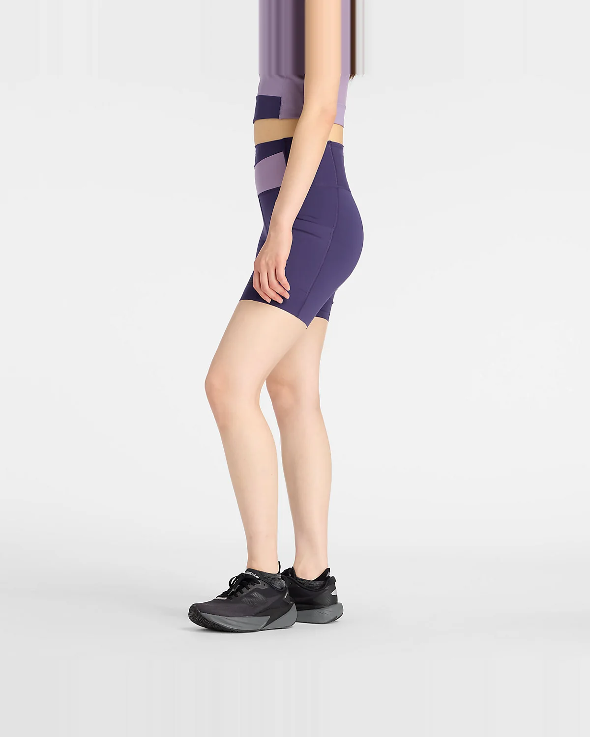 Женские шорты New Balance RC Elite Storage Short 6" — 5