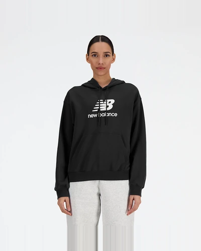 Худи New Balance Sport Essentials French Terry с логотипом