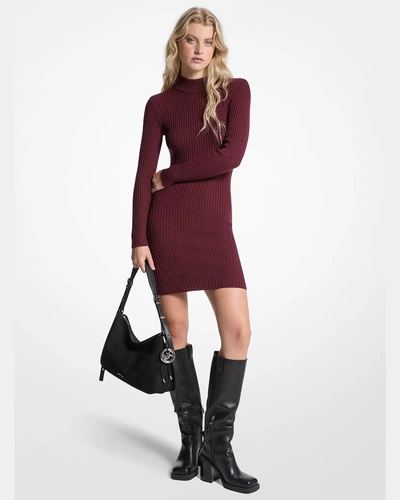 Michael Kors — платье в рубчик из эластичной шерсти с воротником-стойкой
