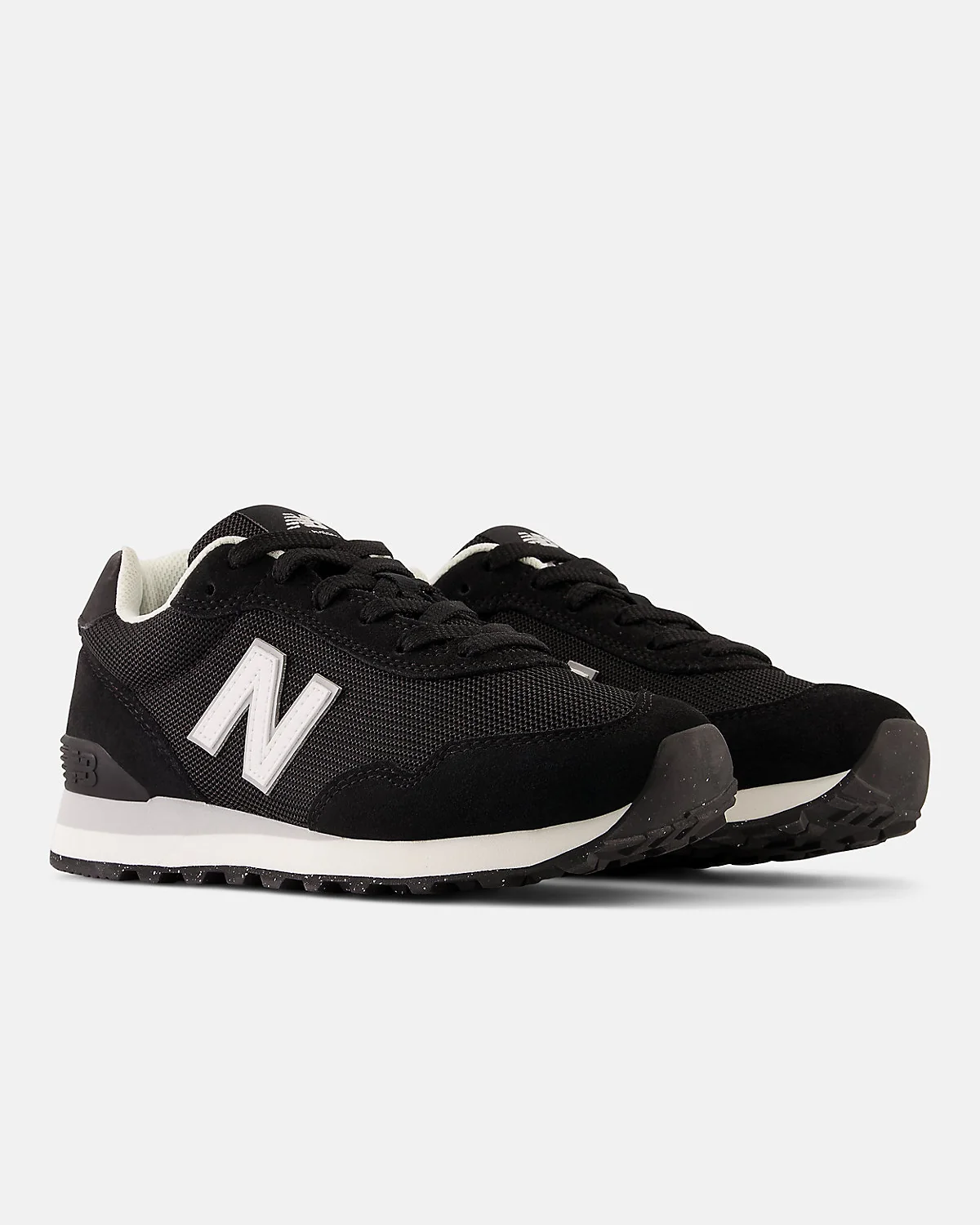 Кроссовки New Balance 515 тёмно-синего цвета под другим углом.