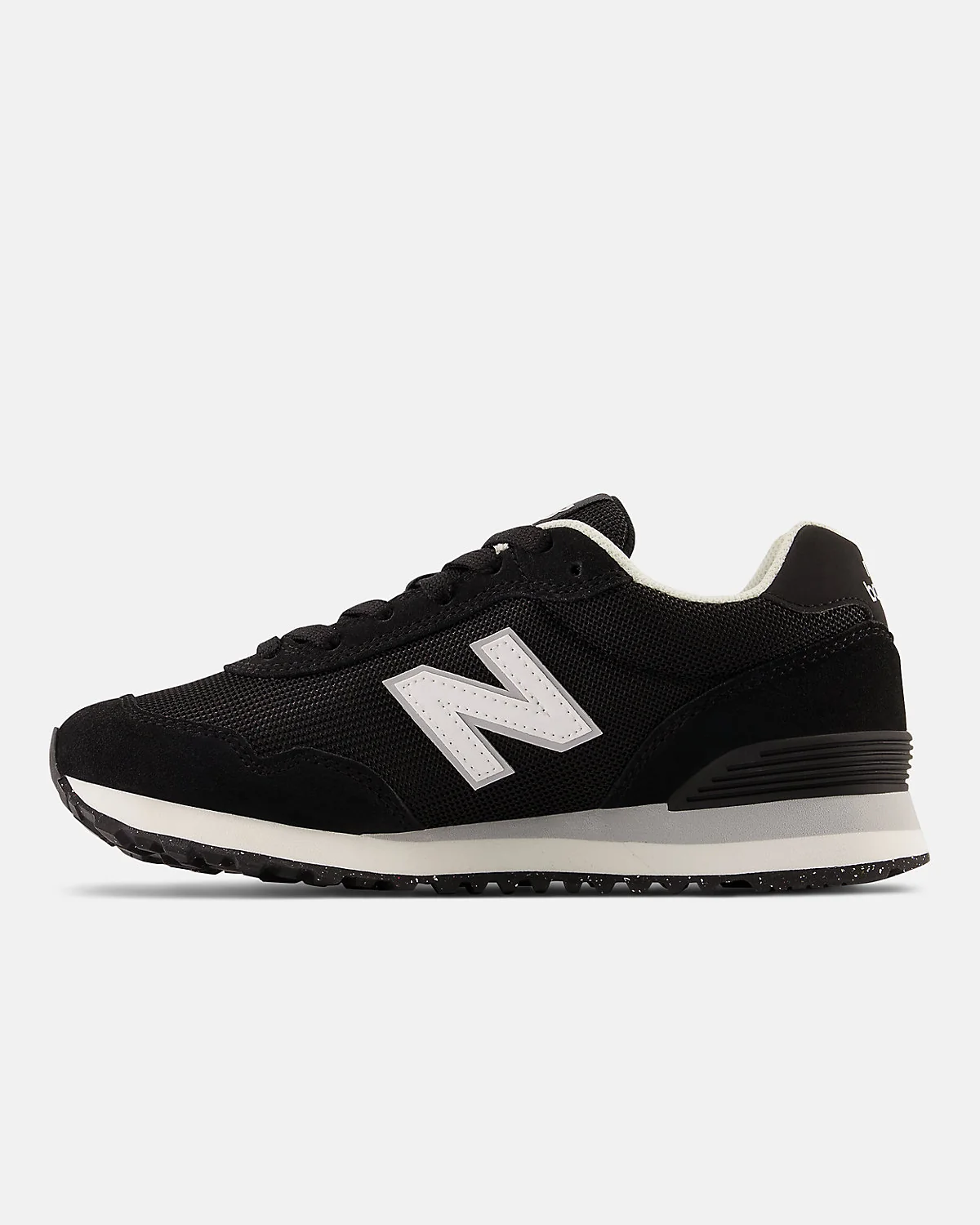 Вид сзади тёмно-синих кроссовок New Balance 515.