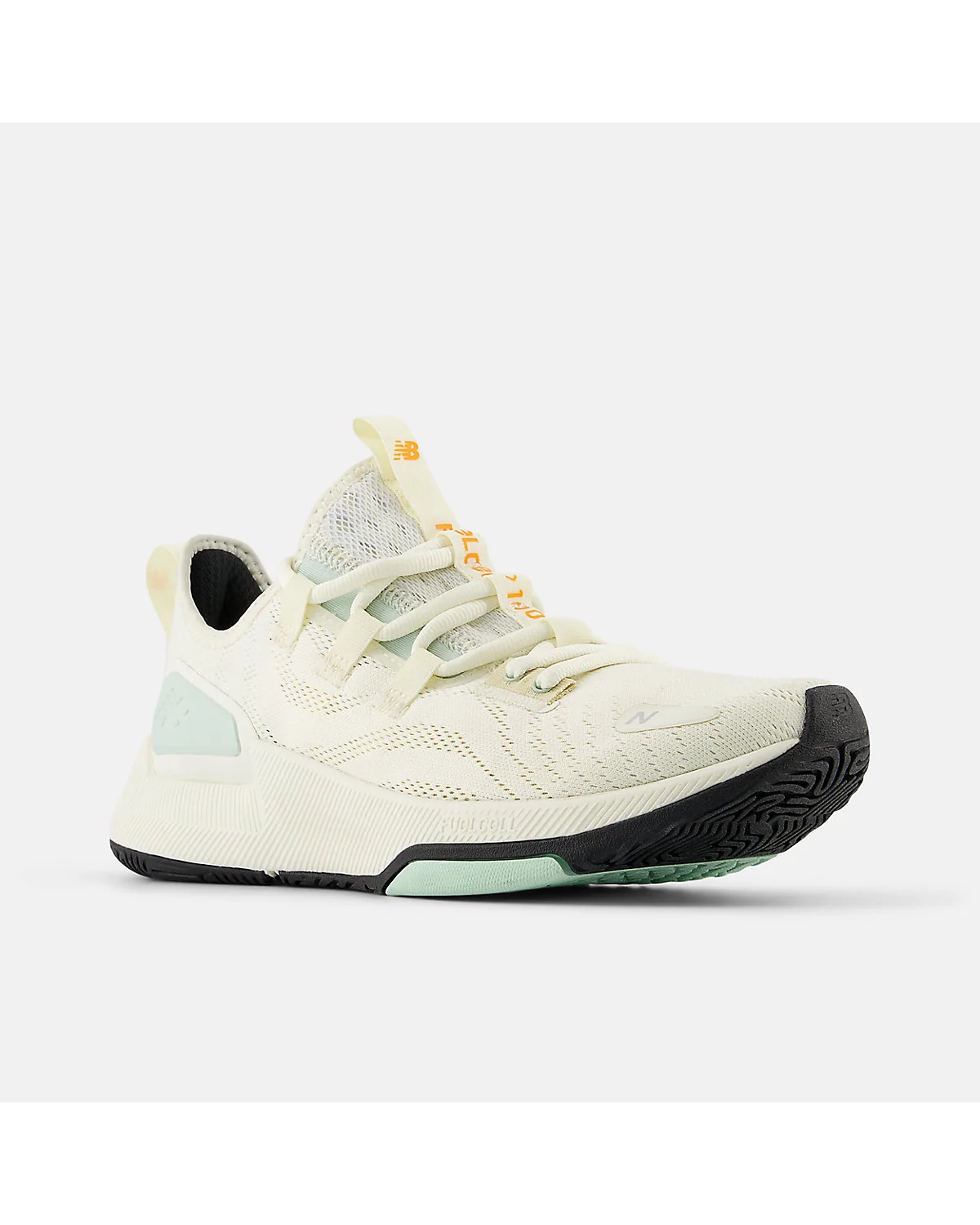 Кроссовки New Balance FuelCell Trainer v2 ангора, трёхчетвёртный ракурс