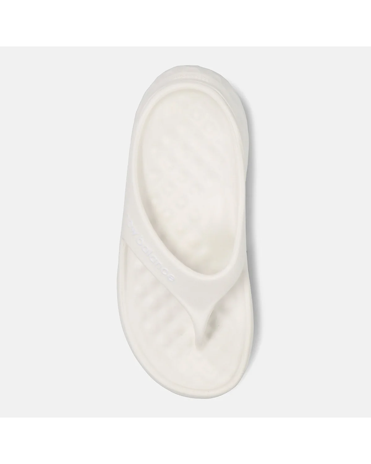 Подошва сандалии New Balance Fresh Foam Thong цвета морская соль с белым.