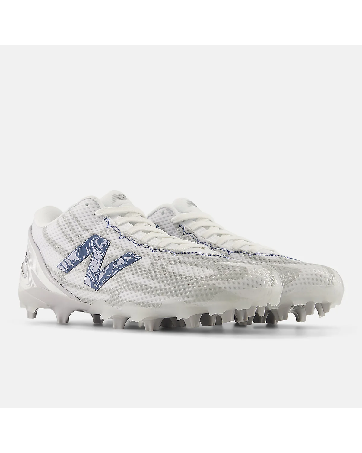 Спортивные бутсы New Balance FreezeLX v5, вид спереди.