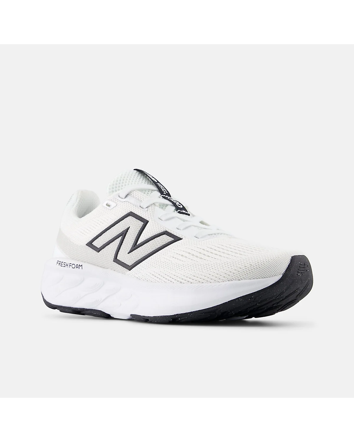 Белые кроссовки New Balance 520 v9, три четверти.
