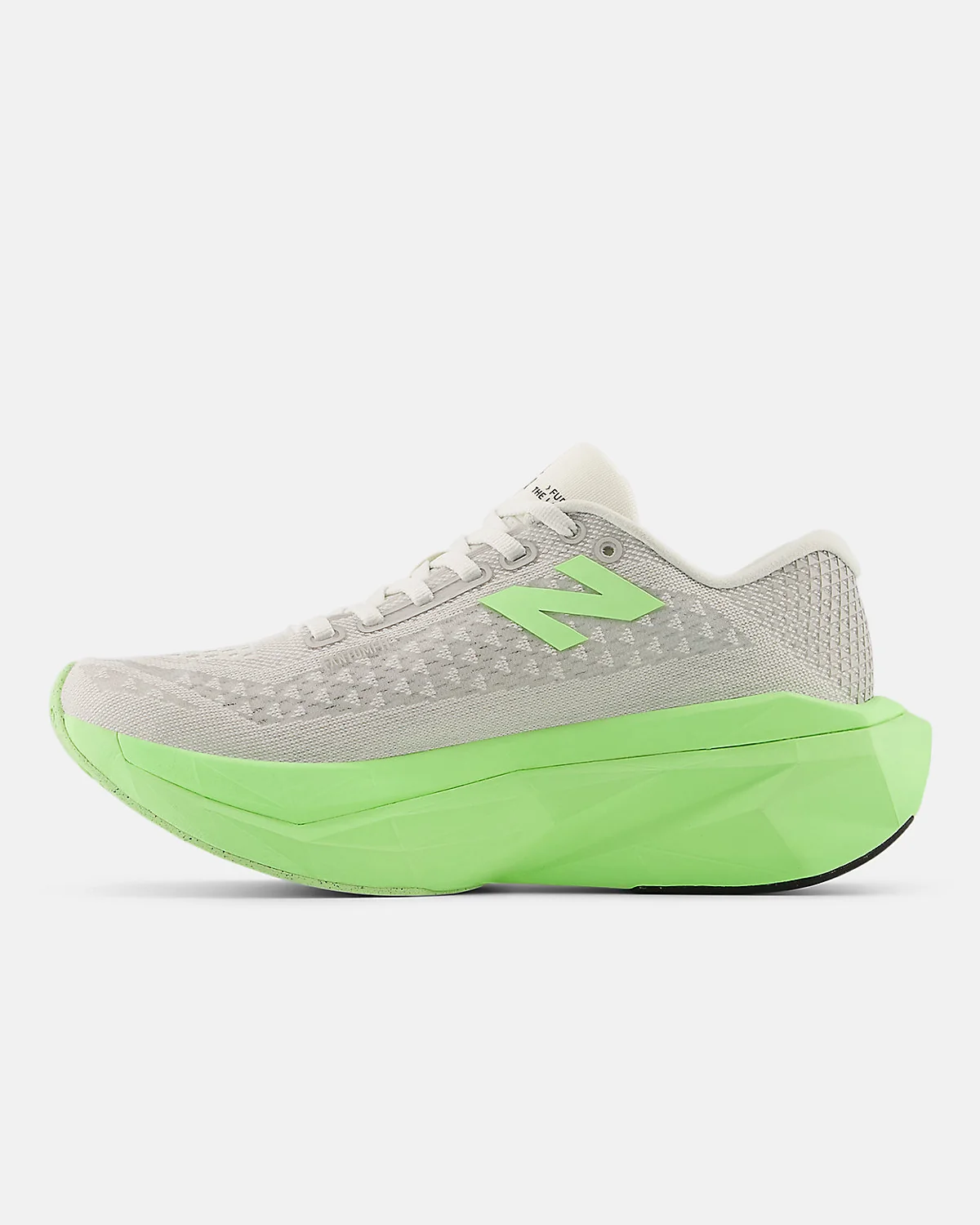 Подошва кроссовок New Balance FuelCell SuperComp Trainer v3 мятного цвета