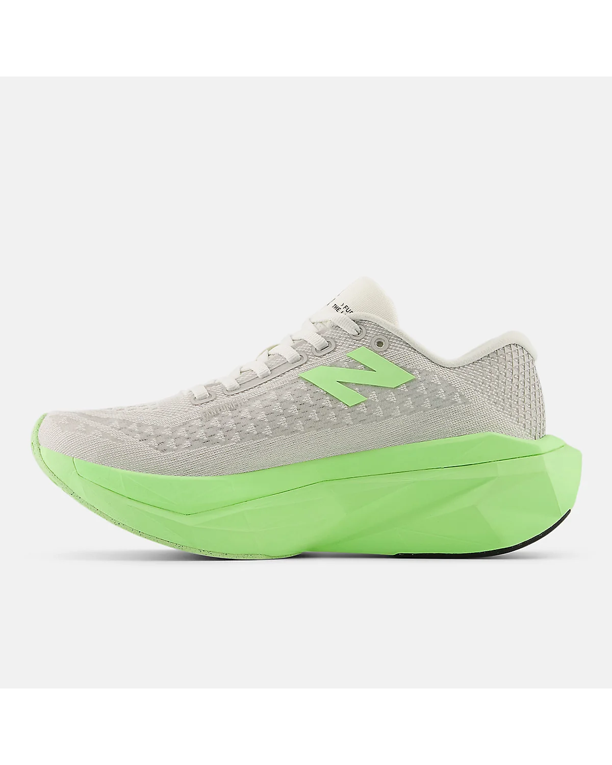 Подошва кроссовок New Balance FuelCell SuperComp Trainer v3 мятного цвета