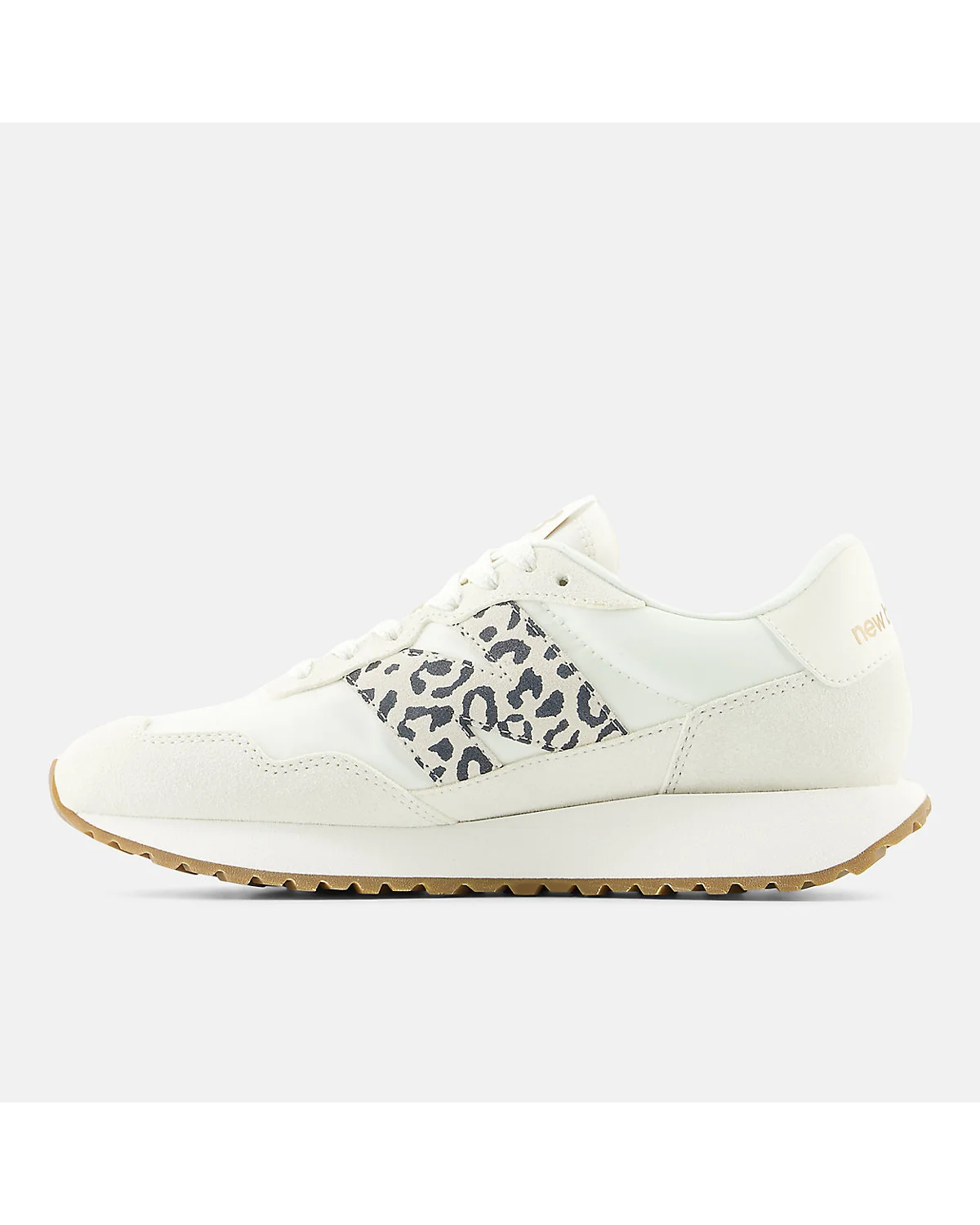 Кроссовки New Balance 237 с леопардом, вид сзади