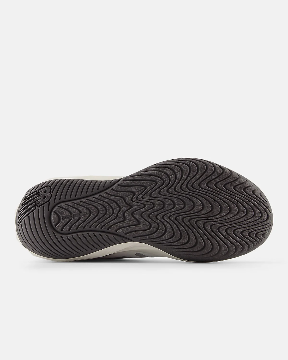 Кроссовки New Balance FuelCell 796v5 серые — 5