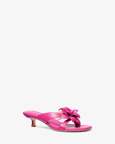 Michael Kors Jacie - кожаные босоножки на низком каблуке с цветком