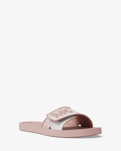 Michael Kors Palmer — шлепанцы из текстиля с фирменным принтом