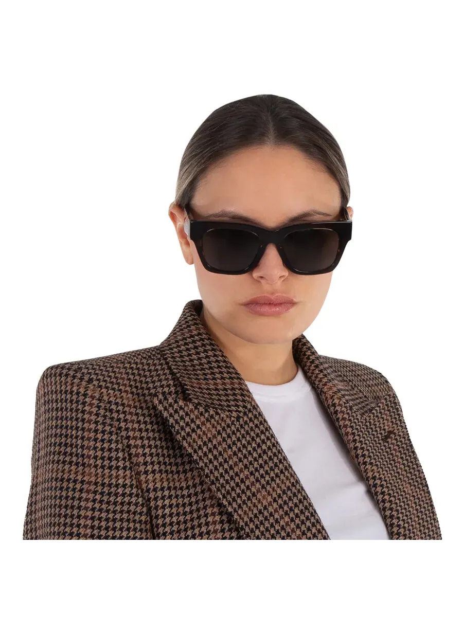 Женские солнцезащитные очки Burberry Dark Grey Square BE4424 411687 52 — изображение 2 из 6, коричневый