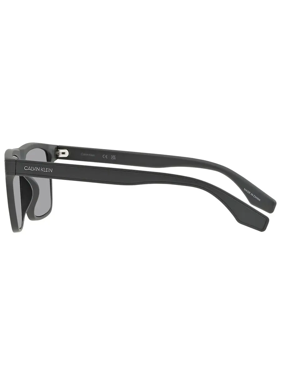 Мужские солнцезащитные очки Calvin Klein серого цвета Sport CK20521S 310 56 — изображение 4 из 4, черный