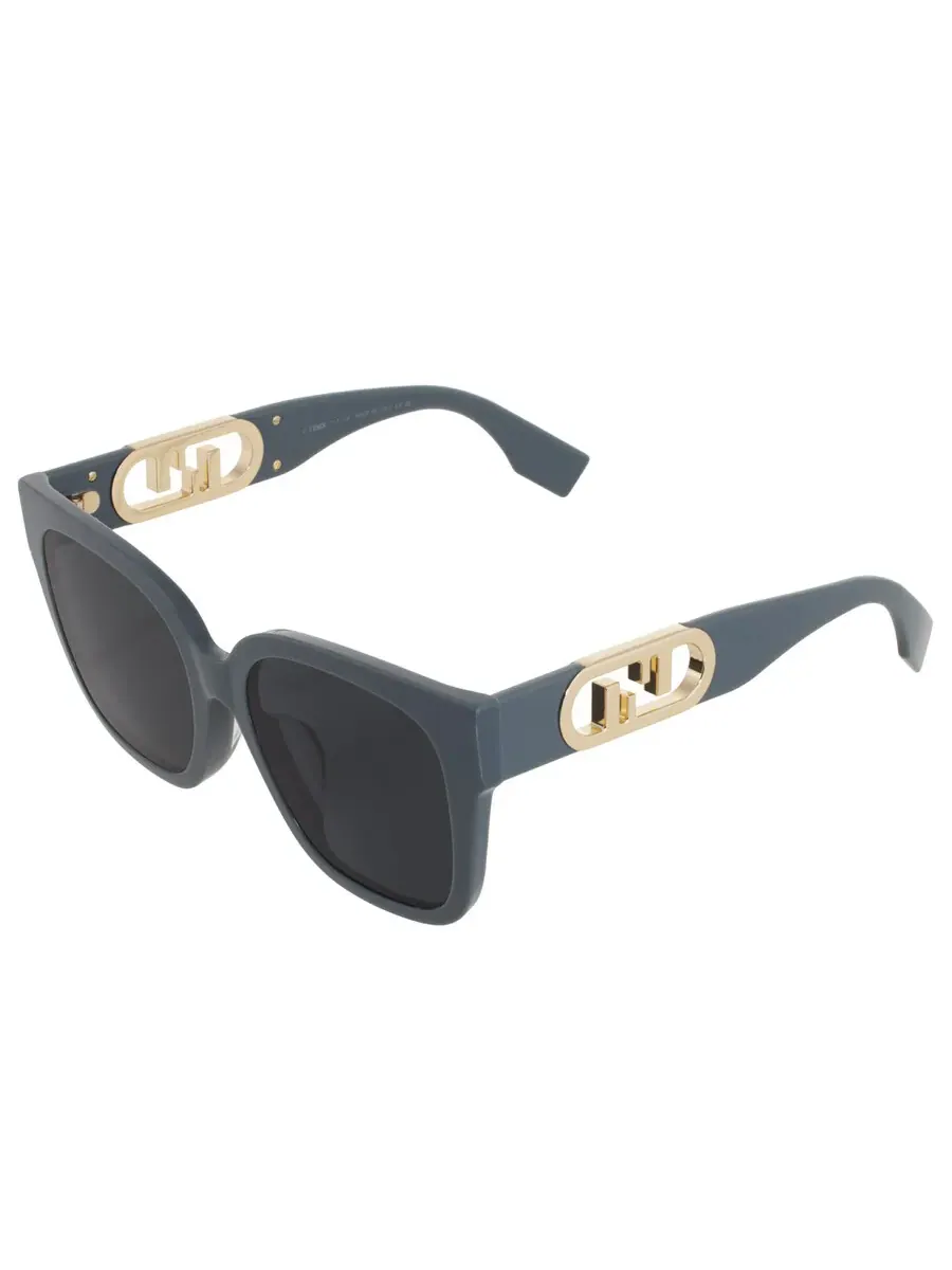 Женские солнцезащитные очки Fendi Grey Square FE40063F 20A 55 — изображение 3 из 4, серый