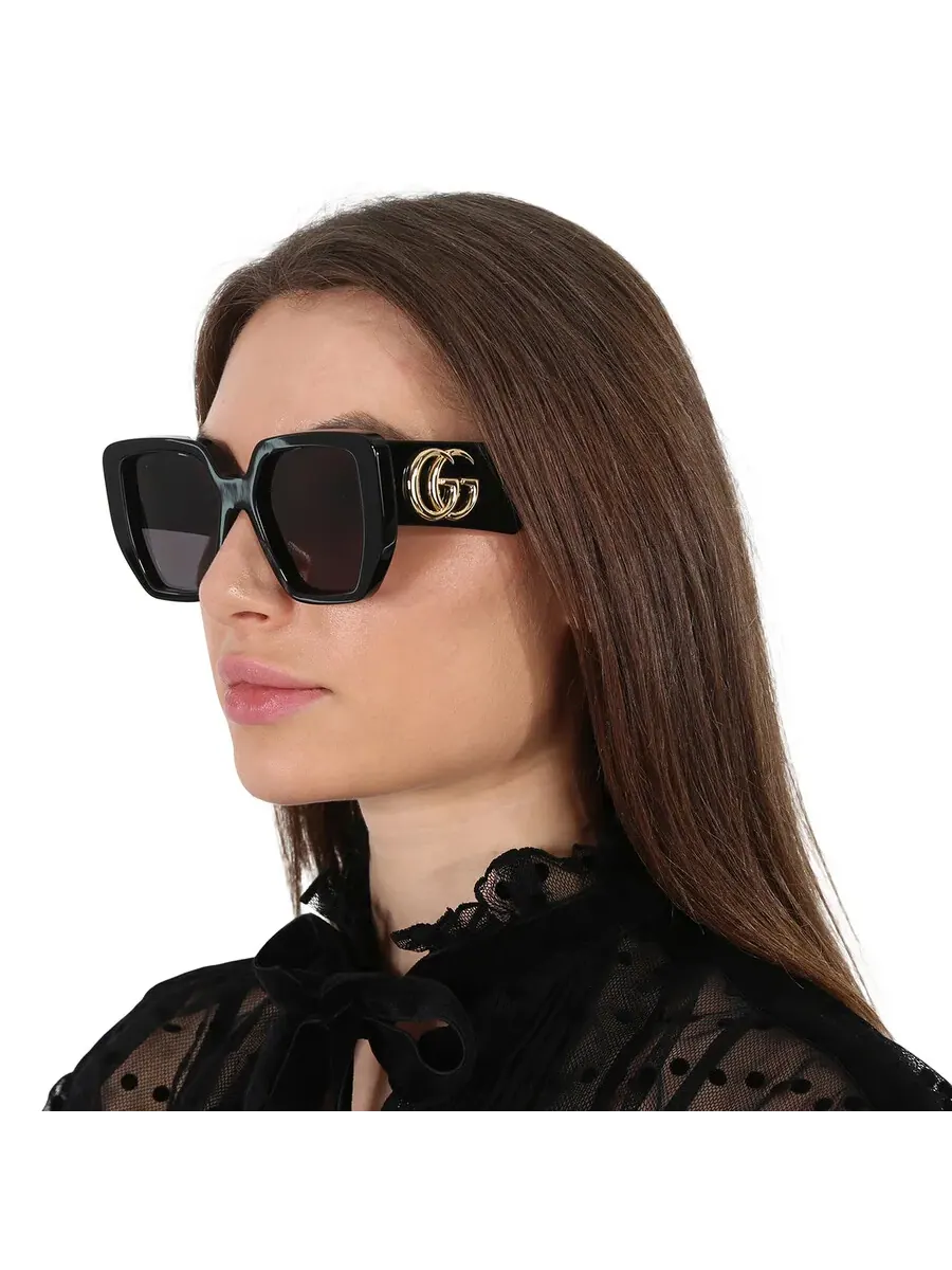 Женские солнцезащитные очки Gucci серого цвета с геометрическим дизайном GG0956S 003 54 — изображение 2 из 5, черный