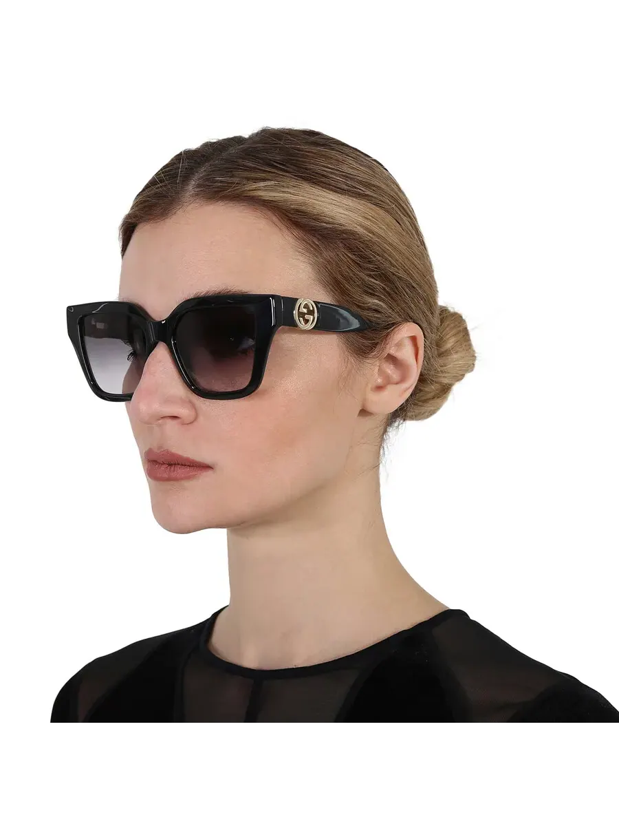 Женские солнцезащитные очки Gucci серого градиента квадратной формы GG1023S 008 54 — изображение 2 из 5, черный