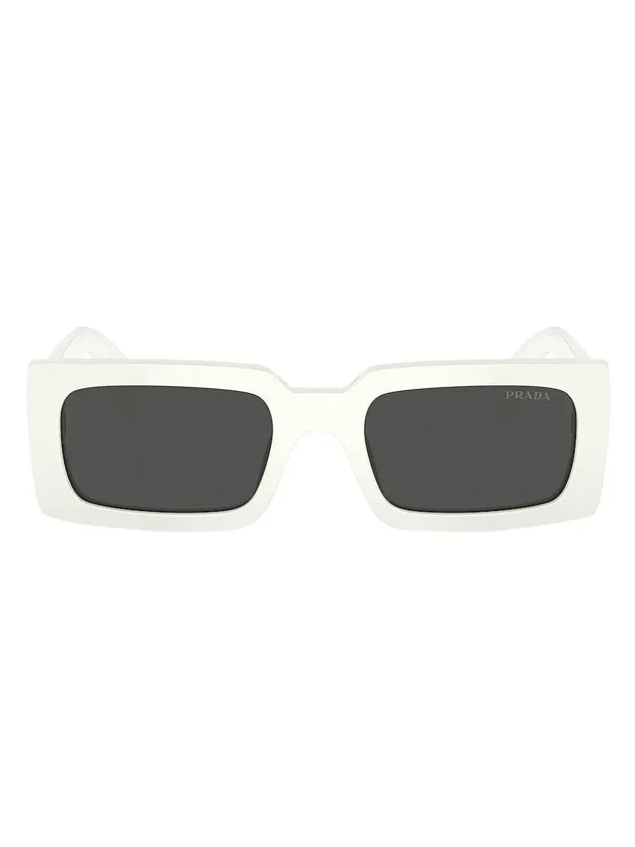 Солнцезащитные очки Prada темно-серые прямоугольные женские PR A07S 1425S0 52