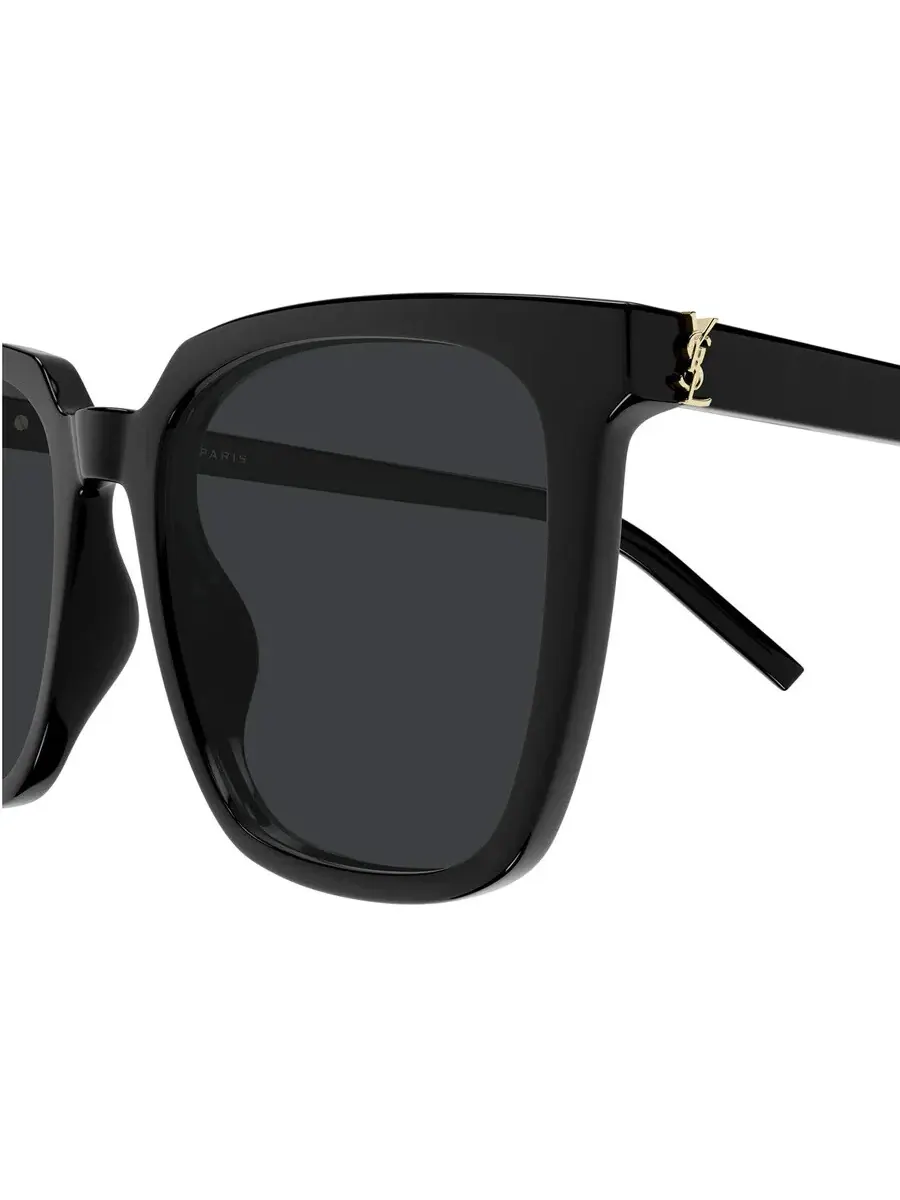 Женские солнцезащитные очки Saint Laurent Black Square SL M146 001 54 — изображение 3 из 3, черный