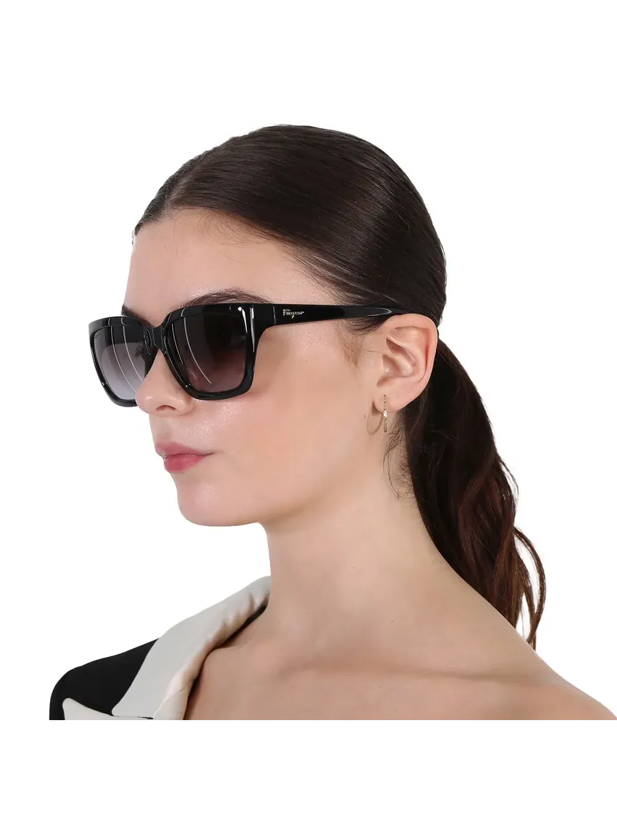 Солнцезащитные очки для женщин Salvatore Ferragamo серые прямоугольные SF1018S 001 59 — изображение 2 из 4, серый