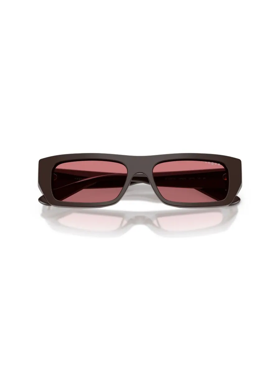 Женские прямоугольные солнцезащитные очки, VO5657SU Vogue Eyewear — изображение 6 из 10, коричневый