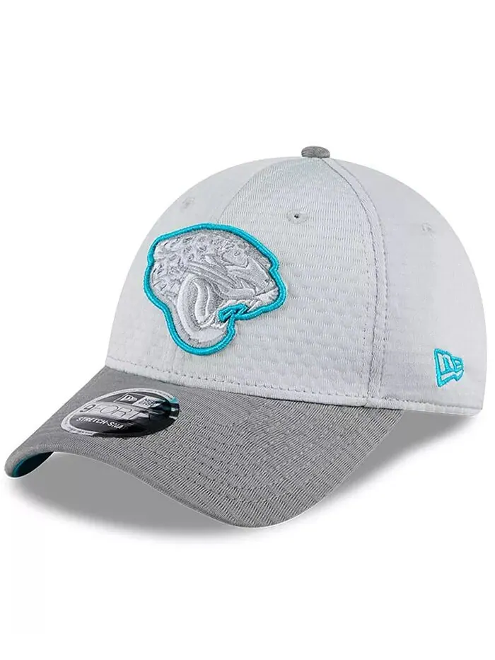 Мужская серая кепка Jacksonville Jaguars 2024 NFL Training Camp 9FORTY Adjustable New Era — изображение 1 из 4