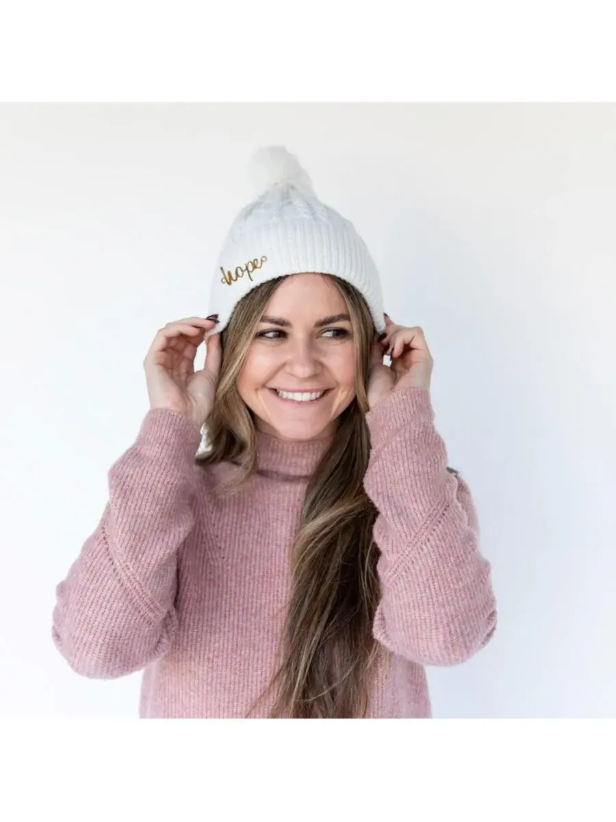 Headbands of Hope Женская вязаная шапка-бини с помпоном — изображение 2 из 5, белый