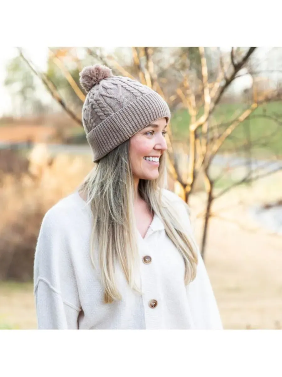 Headbands of Hope Женская вязаная шапка-бини с помпоном — изображение 4 из 5, бежевый