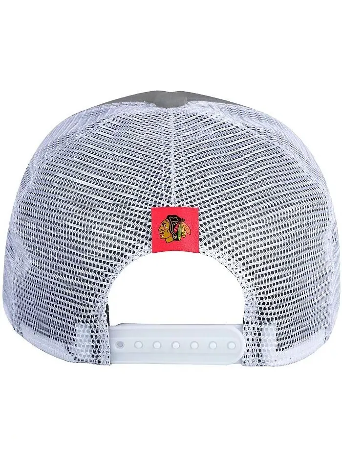 Женская серо-белая кепка Chicago Blackhawks Foam Trucker Snapback Adidas — изображение 3 из 3, серый белый