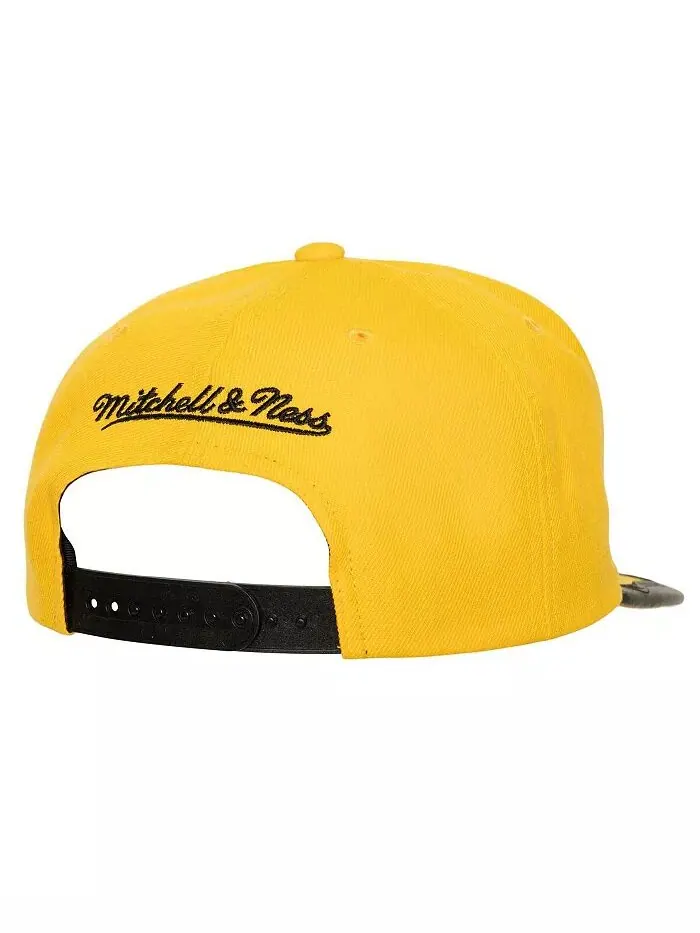 Мужская черная, золотая бейсболка Los Angeles Lakers Day One Snapback Mitchell & Ness — изображение 2 из 3