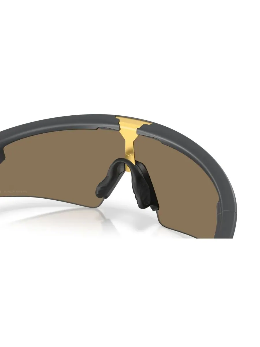 Солнцезащитные очки Sphaera Strike с поляризационными линзами, унисекс, OO9531 Oakley — изображение 8 из 10, черный