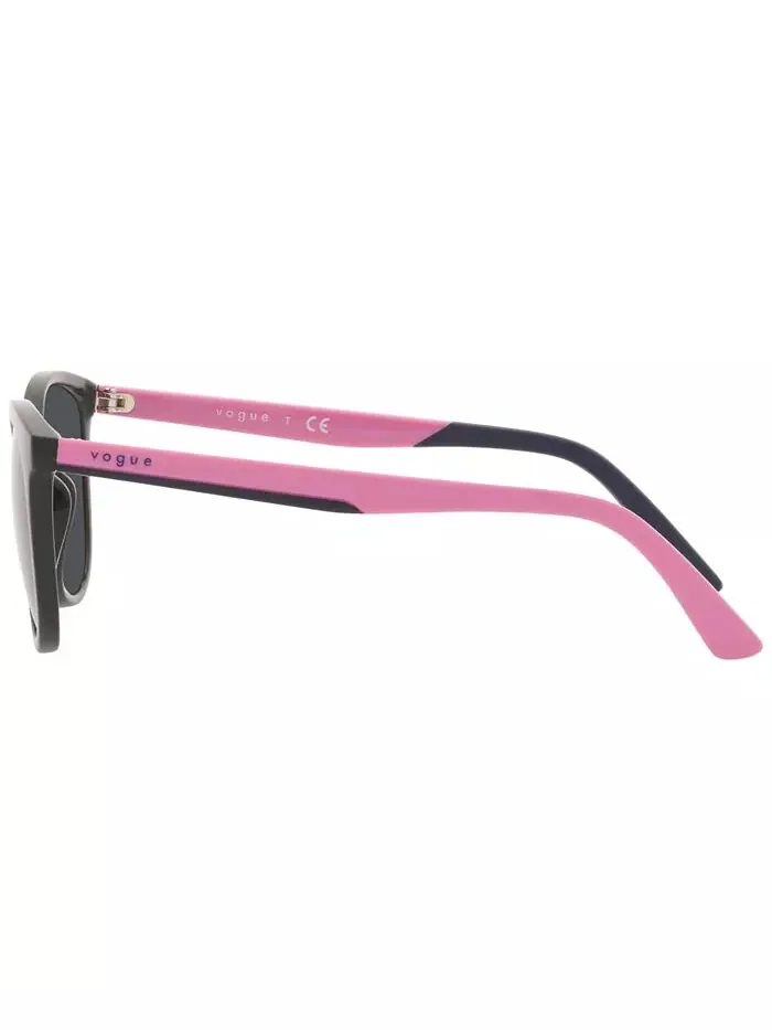 Солнцезащитные очки Vogue Jr Unisex Vogue Eyewear — изображение 2 из 4, черный