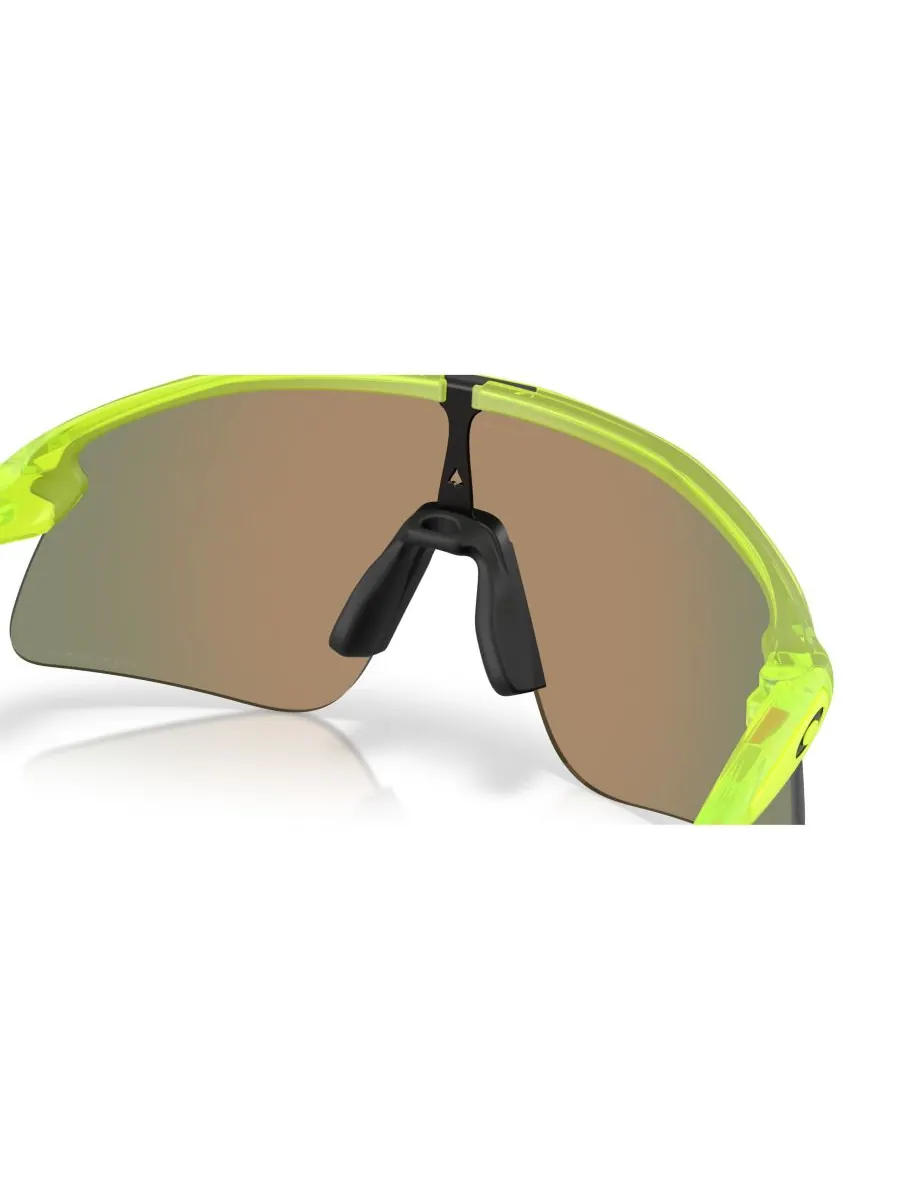 Солнцезащитные очки унисекс прямоугольной формы, Stunt Devil S OO9518 Oakley, Matte Uranium — изображение 8 из 8