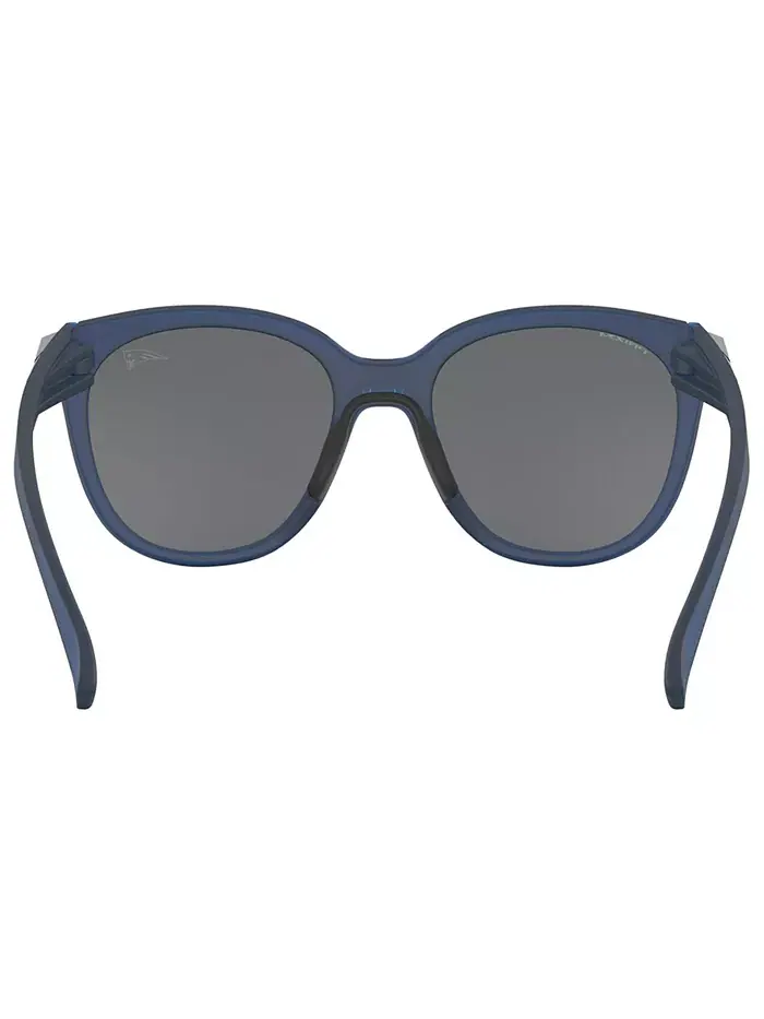 Солнцезащитные очки для женщин из коллекции NFL, New England Patriots Low Key OO9433 Oakley — изображение 5 из 6, черный