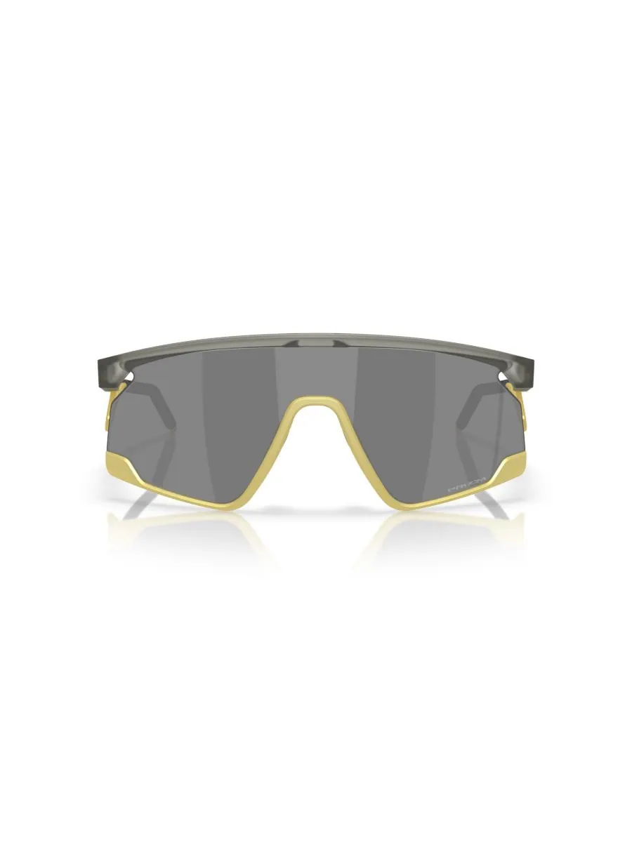 Мужские солнцезащитные очки, коллекция BXTR Metal Alloy OO9237 Oakley — изображение 2 из 8, серый