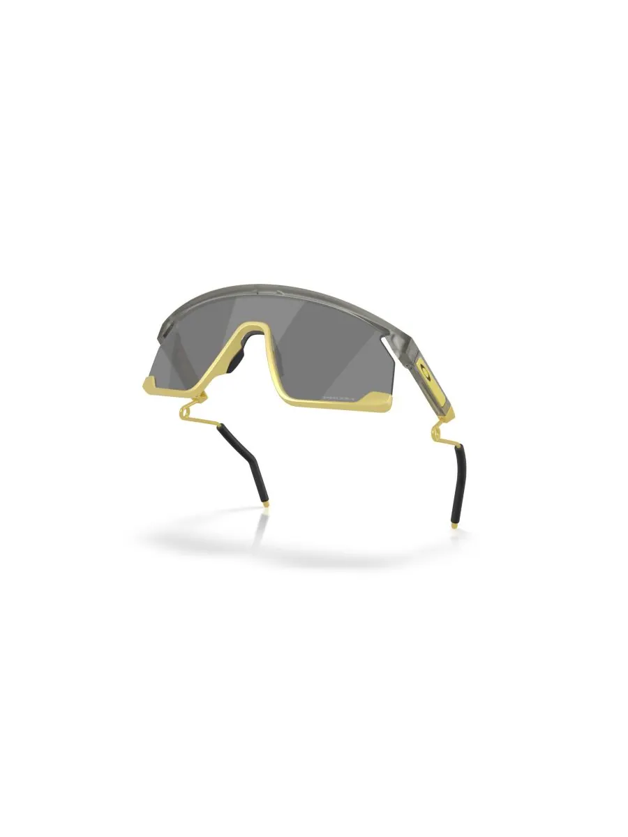 Мужские солнцезащитные очки, коллекция BXTR Metal Alloy OO9237 Oakley — изображение 5 из 8, серый
