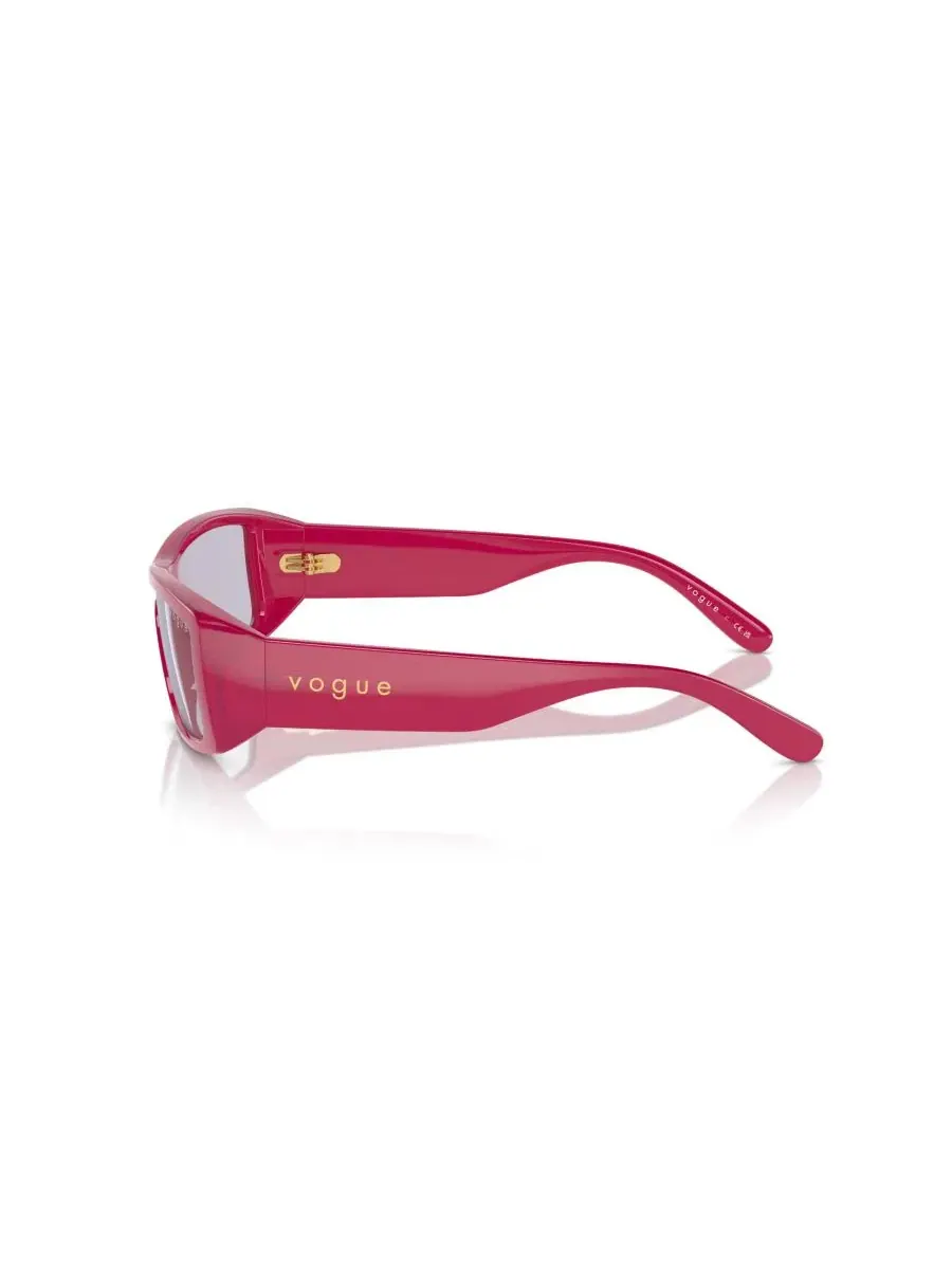 Женские прямоугольные солнцезащитные очки, VO5442SM Vogue Eyewear — изображение 3 из 6, темный розовый