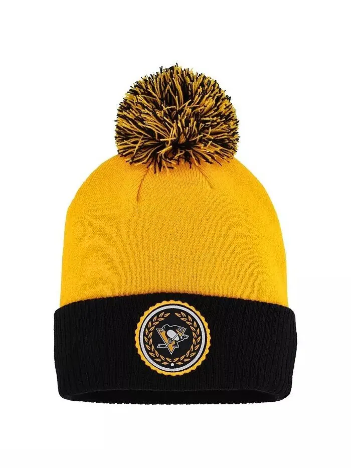 Женская золотая вязаная шапка Pittsburgh Penguins Laurel с манжетами и помпоном Adidas — изображение 1 из 2, золото
