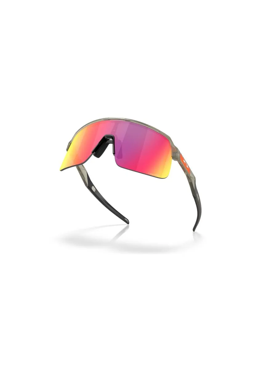 Мужские солнцезащитные очки с геометрическим рисунком, Sutro Lite OO9463 Oakley — изображение 5 из 7, серый
