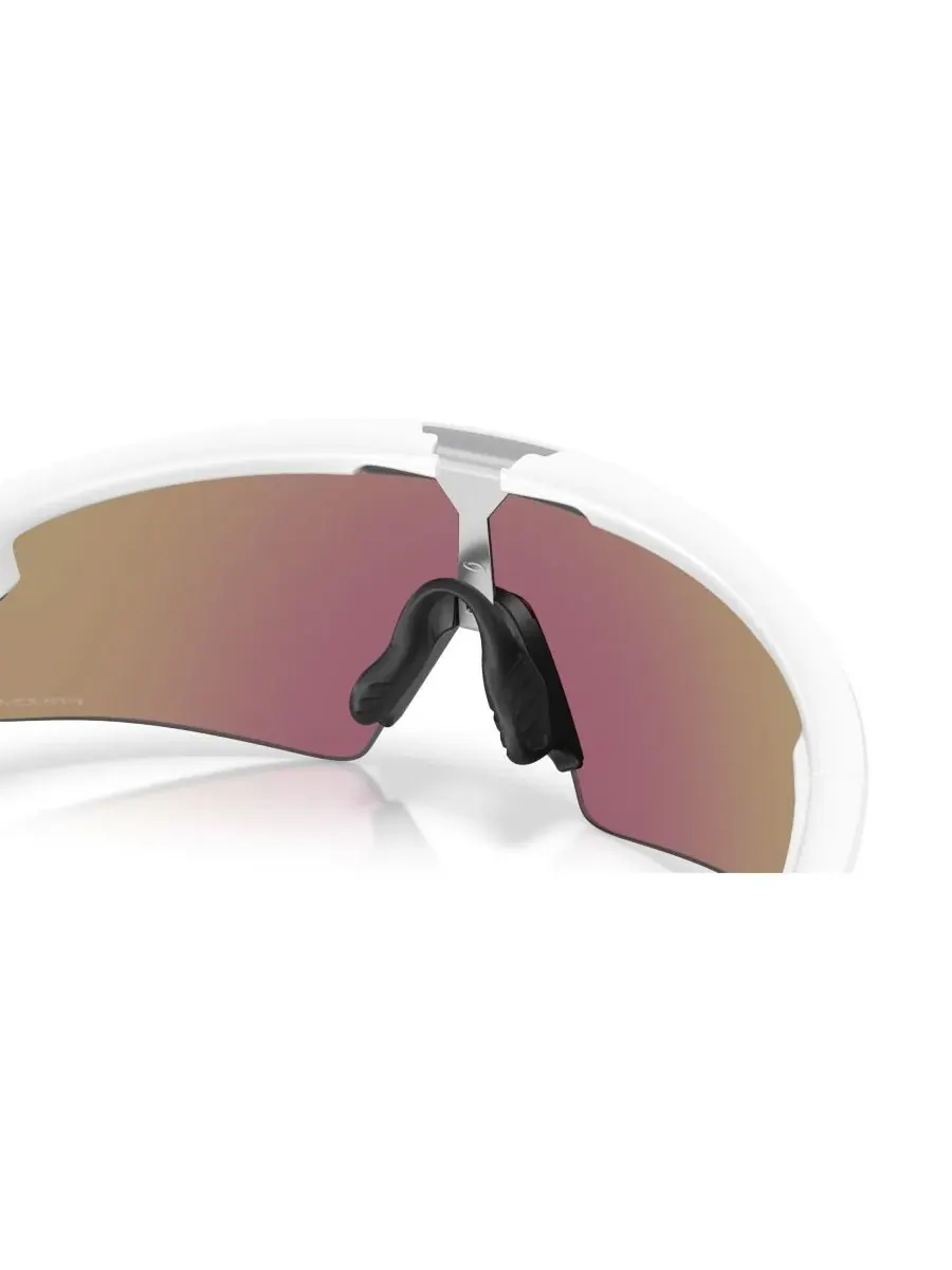 Солнцезащитные очки унисекс Sphaera Strike, OO9531 Oakley — изображение 7 из 9, белый