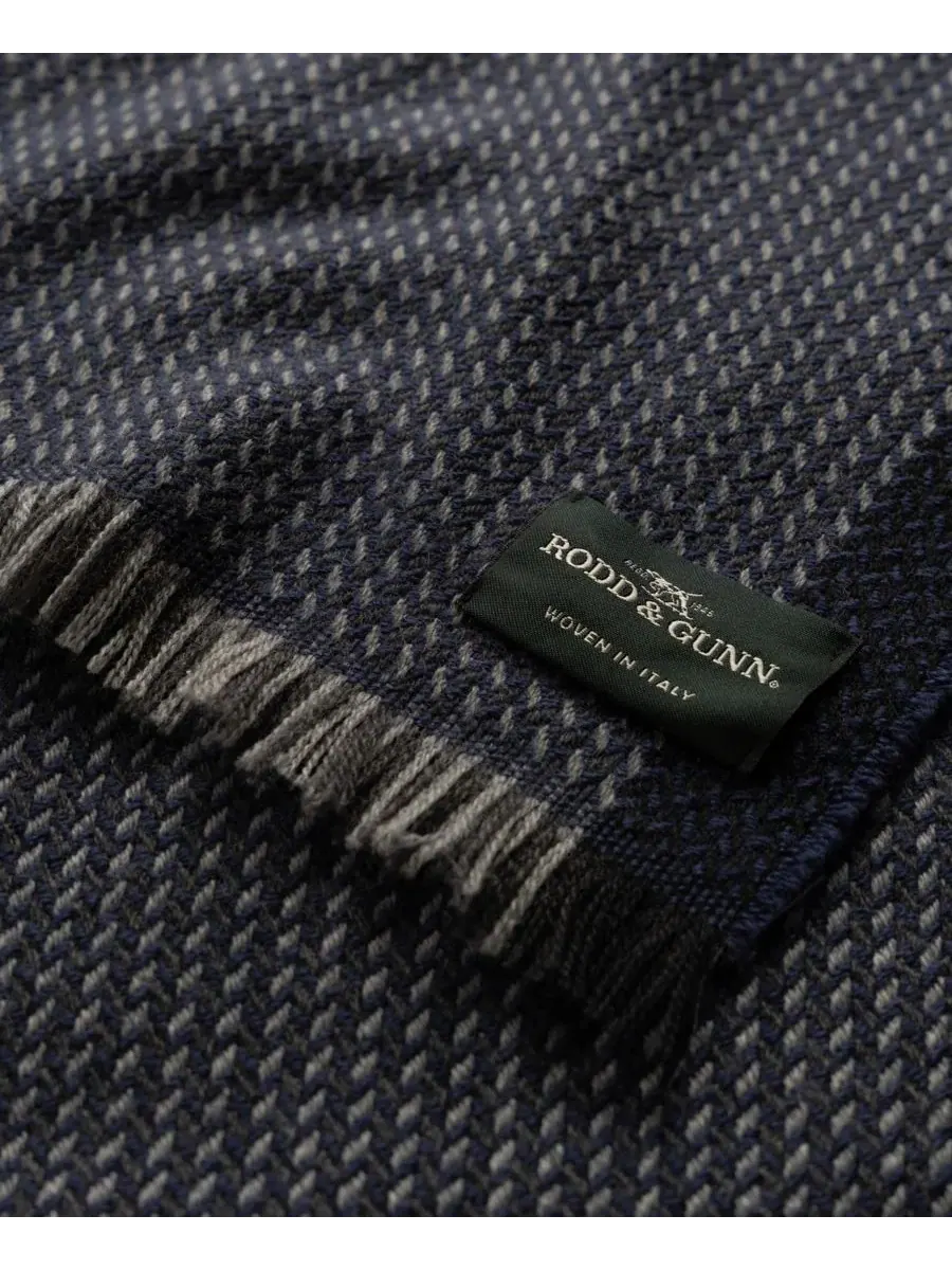 Шарф из австралийской шерсти Dunedin Scarf Rodd & Gunn — изображение 3 из 3, синий