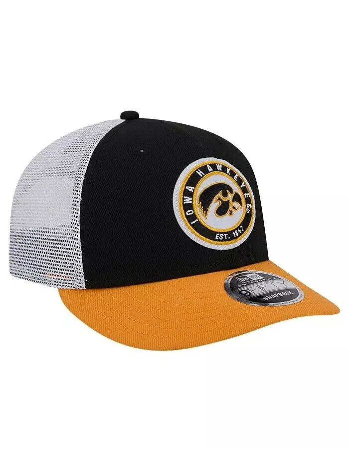 Мужская черная бейсболка с нашивкой 9Fifty Trucker Snapback Iowa Hawkeyes Throwback Circle New Era — изображение 2 из 4