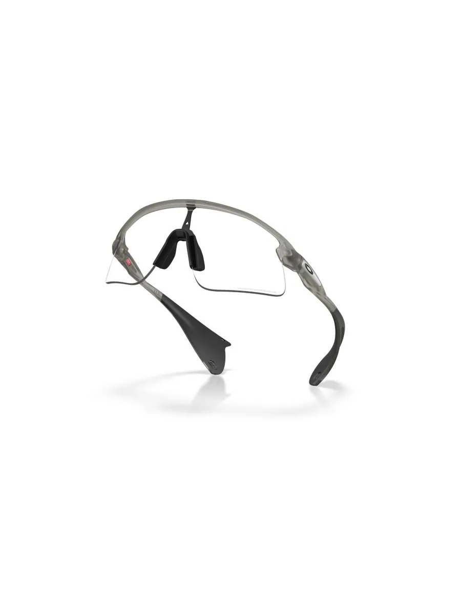 Солнцезащитные очки унисекс, Stunt Devil OO9517 фотохромные Oakley — изображение 5 из 10, серый