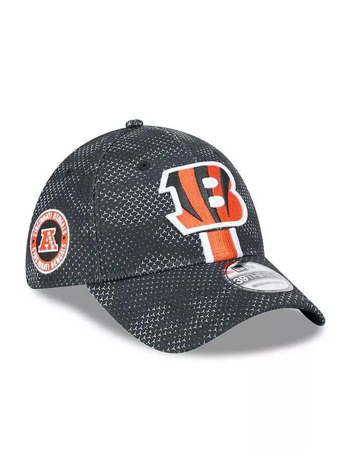 Мужская черная бейсболка Cincinnati Bengals 2024 Sideline 39THIRTY Flex New Era — изображение 3 из 4