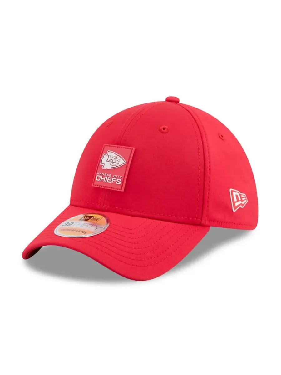 New Era Мужская красная кепка Kansas City Chiefs 2025 Sideline 39THIRTY Flex Hat