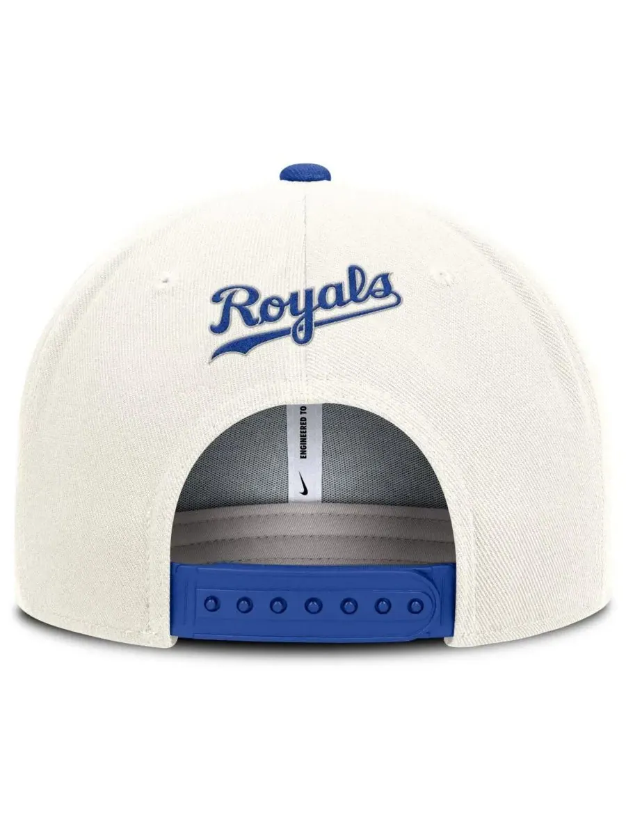 Кепка-снэпбек с вышивкой Kansas City Royals Dri-FIT Nike — изображение 2 из 4, кремовый