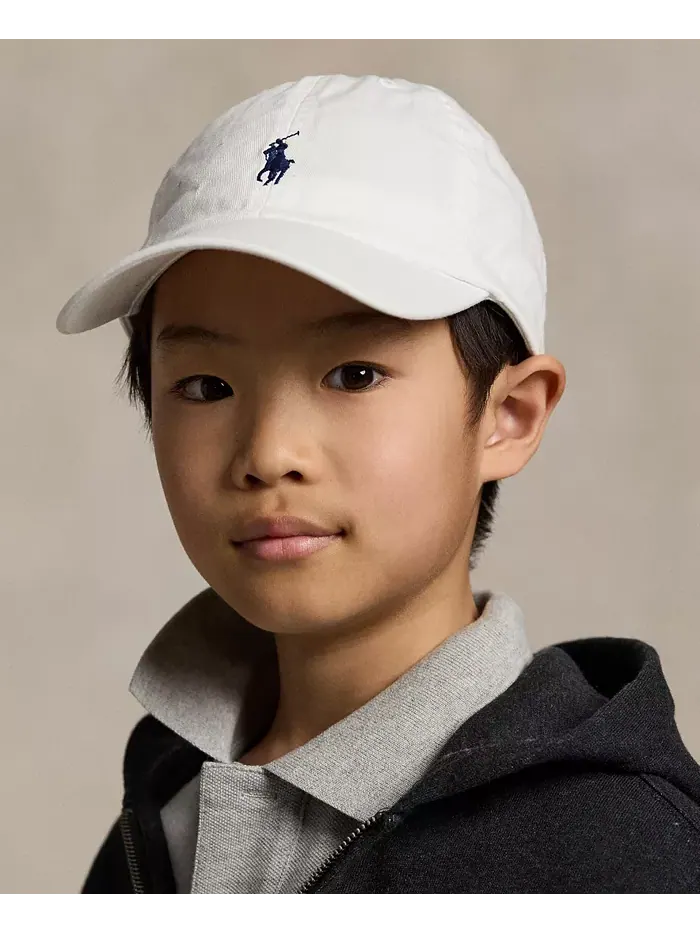 Бейсболка из хлопкового чино для мальчиков старшего возраста Polo Ralph Lauren — изображение 1 из 4, белый/темно-синий