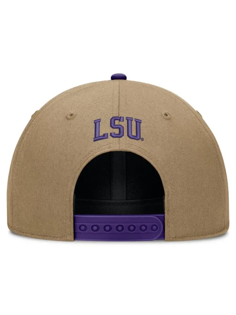 Бейсболка LSU Tigers Primetime Rise Dri-FIT с козырьком Nike — изображение 4 из 4, бежевый фиолетовый